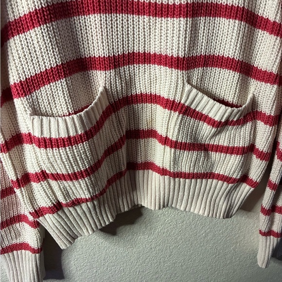 St. John's Bay Ivory and Red Stripes Crew Neck Long Sleeve Sweater S - Picture 6 of 10